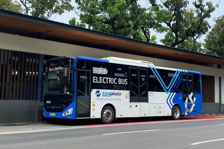 5 Layanan Transportasi Publik di Jabodetabek Kini Resmi Terima Pembayaran QRIS Tap!