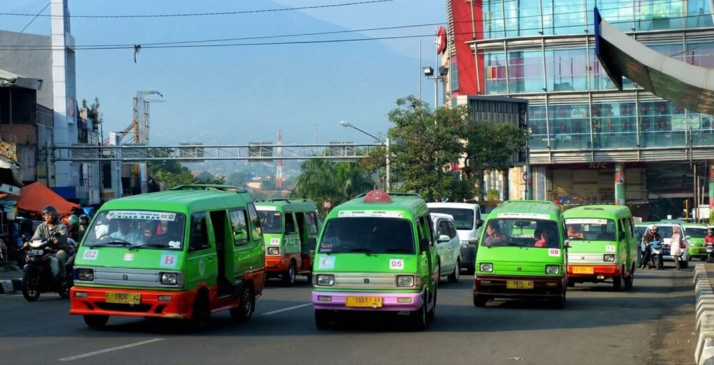 Tak Ikuti Larangan Pemprov Jabar, Angkot di Kota Bogor Tetap Mengaspal Saat Nataru