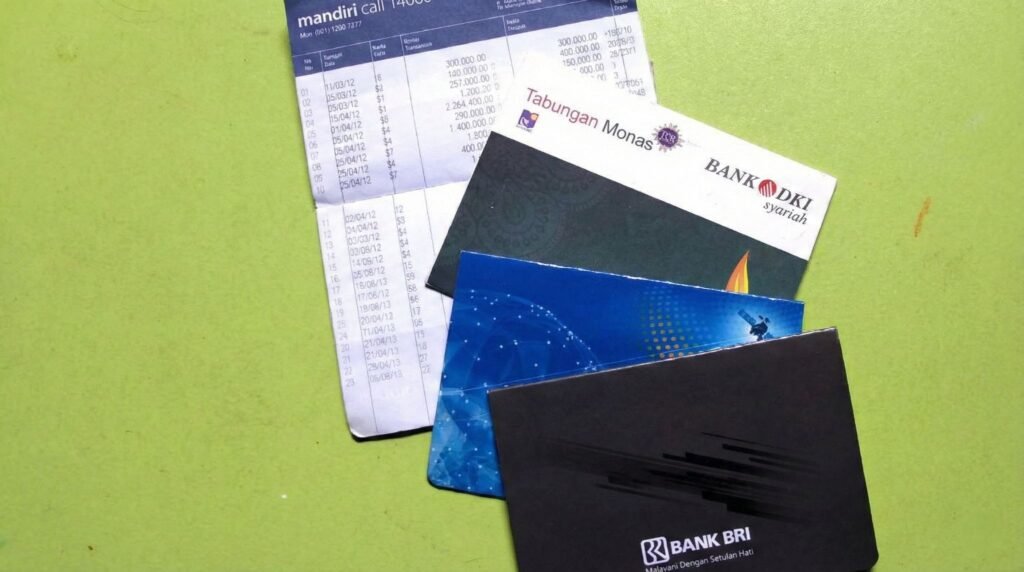 OJK Tegaskan Larangan Praktik Jual Beli Rekening: Sanksi Pidana dan Blacklist Menanti Pelaku OJK Tegaskan Larangan Praktik Jual Beli Rekening: Sanksi Pidana dan Blacklist Menanti Pelaku